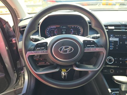 Used 2023 Hyundai Tucson SEL FWD image 11
