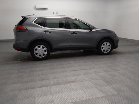 Used 2017 Nissan Rogue S FWD image 10