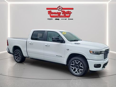 New 2026 RAM 1500 Laramie AWD/4WD image 7