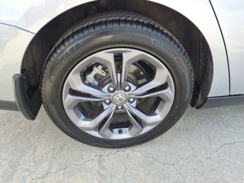 Used 2023 Honda Accord EX image 6