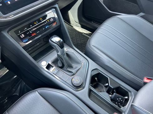 Used 2023 Volkswagen Tiguan SE R-Line AWD/4WD image 25