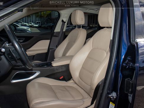 Used 2020 Jaguar F-PACE Prestige image 17