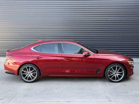 Used 2023 Genesis G70 2.0T image 10