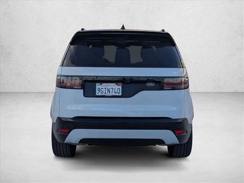 Used 2023 Land Rover Discovery S R-Dynamic image 6