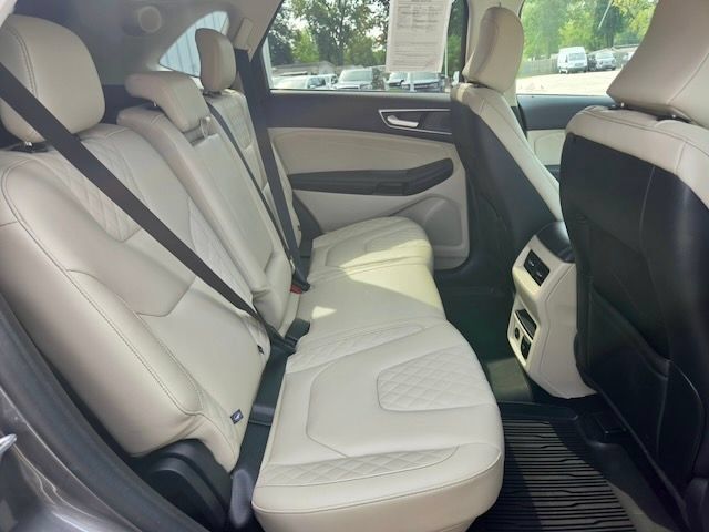 Used 2024 Ford Edge Titanium AWD/4WD image 10