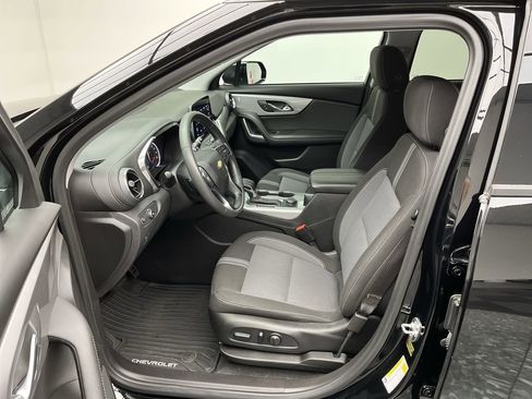 Certified 2024 Chevrolet Blazer LT w/ Convenience Package image 3
