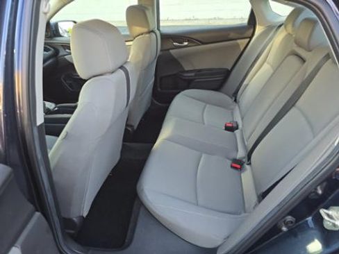 Used 2019 Honda Civic EX image 13