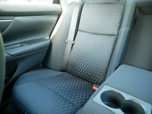 Certified 2017 Nissan Altima 2.5 SV FWD image 12