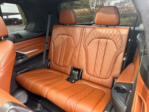 Used 2020 BMW X7 M50i w/ Dynamic Handling Package image 15