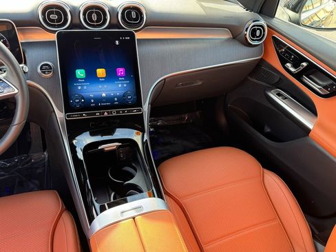 Certified 2025 Mercedes-Benz GLC 300 image 16