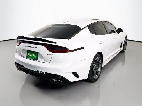 Used 2019 Kia Stinger GT2 AWD/4WD image 10