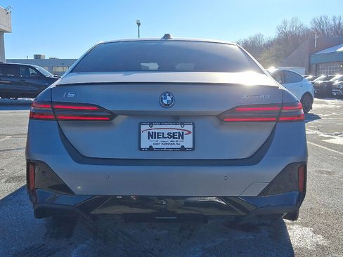 Used 2025 BMW i5 xDrive40 w/ M Sport Package image 23