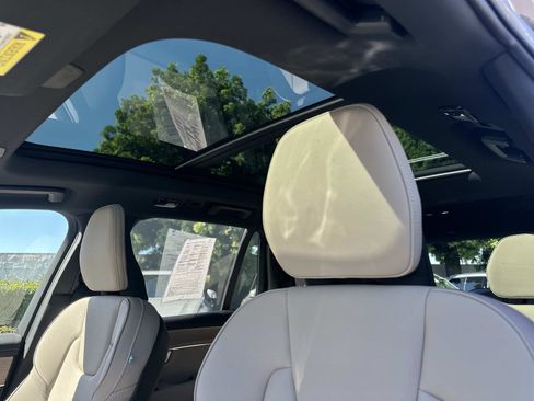 Certified 2026 Volvo XC90 B5 Plus image 35