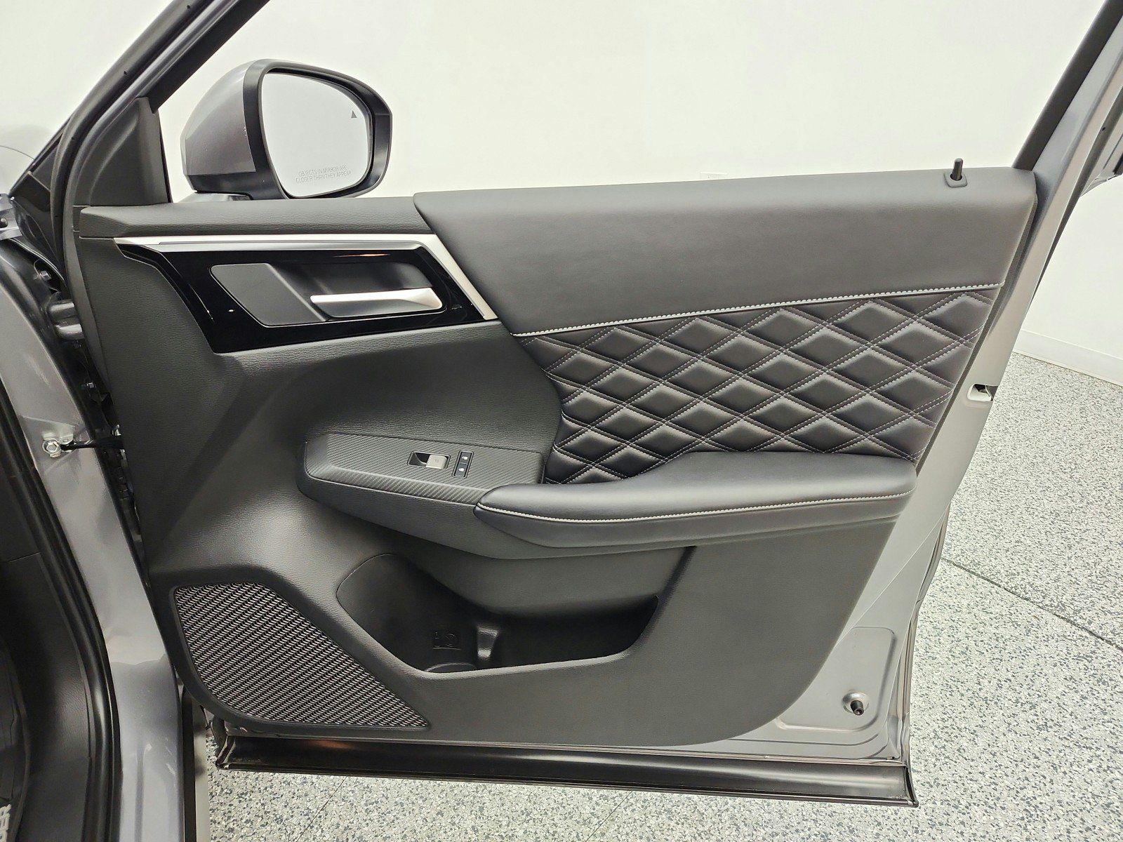 Used 2024 Mitsubishi Outlander SEL FWD image 20