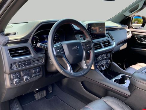 Used 2024 Chevrolet Tahoe RST w/ Luxury Package AWD/4WD image 18