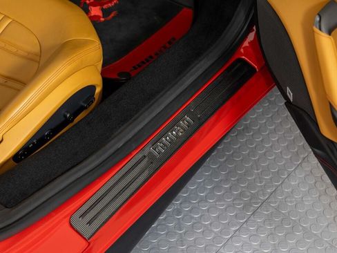 Used 2017 Ferrari 488 GTB RWD image 42