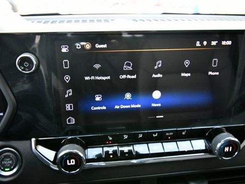 New 2026 Chevrolet Colorado Trail Boss AWD/4WD image 23