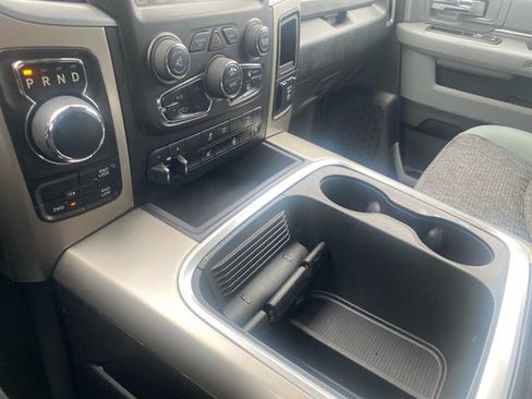 Used 2017 RAM 1500 Classic SLT w/ SLT Plus D←cor Group AWD/4WD image 15