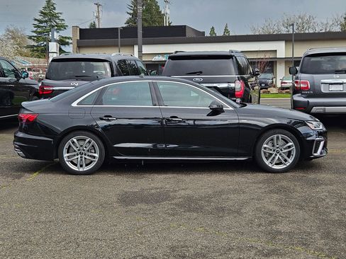 Used 2023 Audi A4 2.0T Premium w/ Convenience Package AWD/4WD image 5