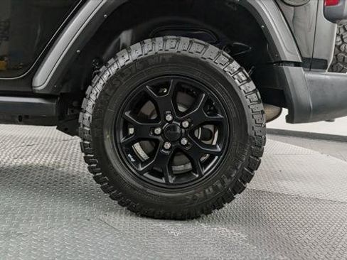 Used 2023 Jeep Wrangler Unlimited Sport image 35