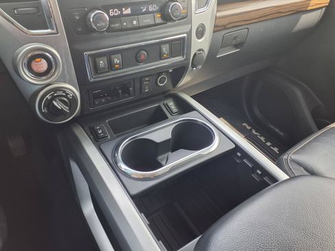 Used 2017 Nissan Titan SL w/ SL Towing Convenience Package AWD/4WD image 25