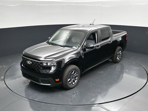 New 2025 Ford Maverick XLT w/ XLT Luxury Package image 45
