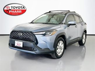 Used 2023 Toyota Corolla Cross LE video 1