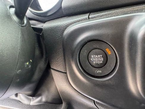 Used 2022 Jeep Wrangler Unlimited Rubicon 4xe image 16