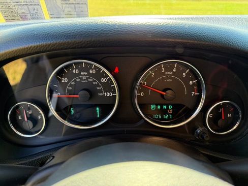 Used 2014 Jeep Wrangler Unlimited Sport image 24