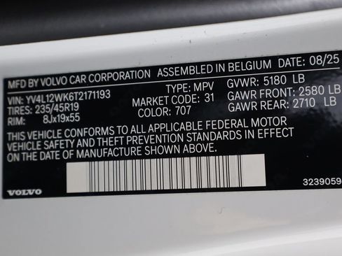 Used 2026 Volvo V60 B5 Cross Country Plus AWD/4WD image 36