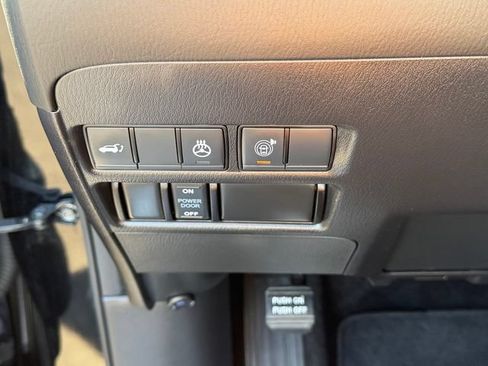 Certified 2023 Nissan Armada SL w/ Midnight Edition Package RWD image 12