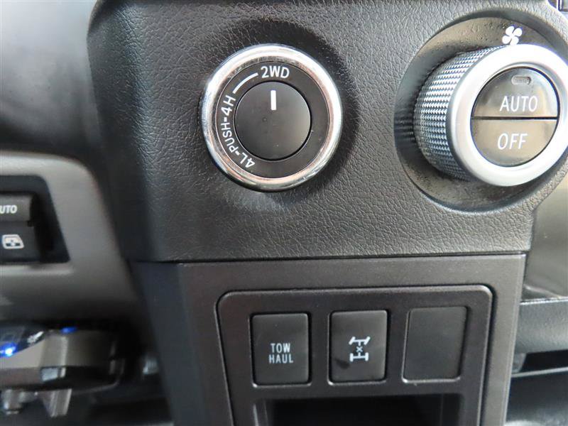 Used 2019 Toyota Sequoia Limited w/ Safety & Convenience Package AWD/4WD image 23
