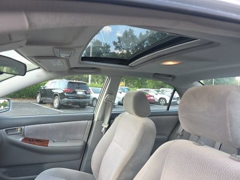 Used 2005 Toyota Corolla LE FWD image 12