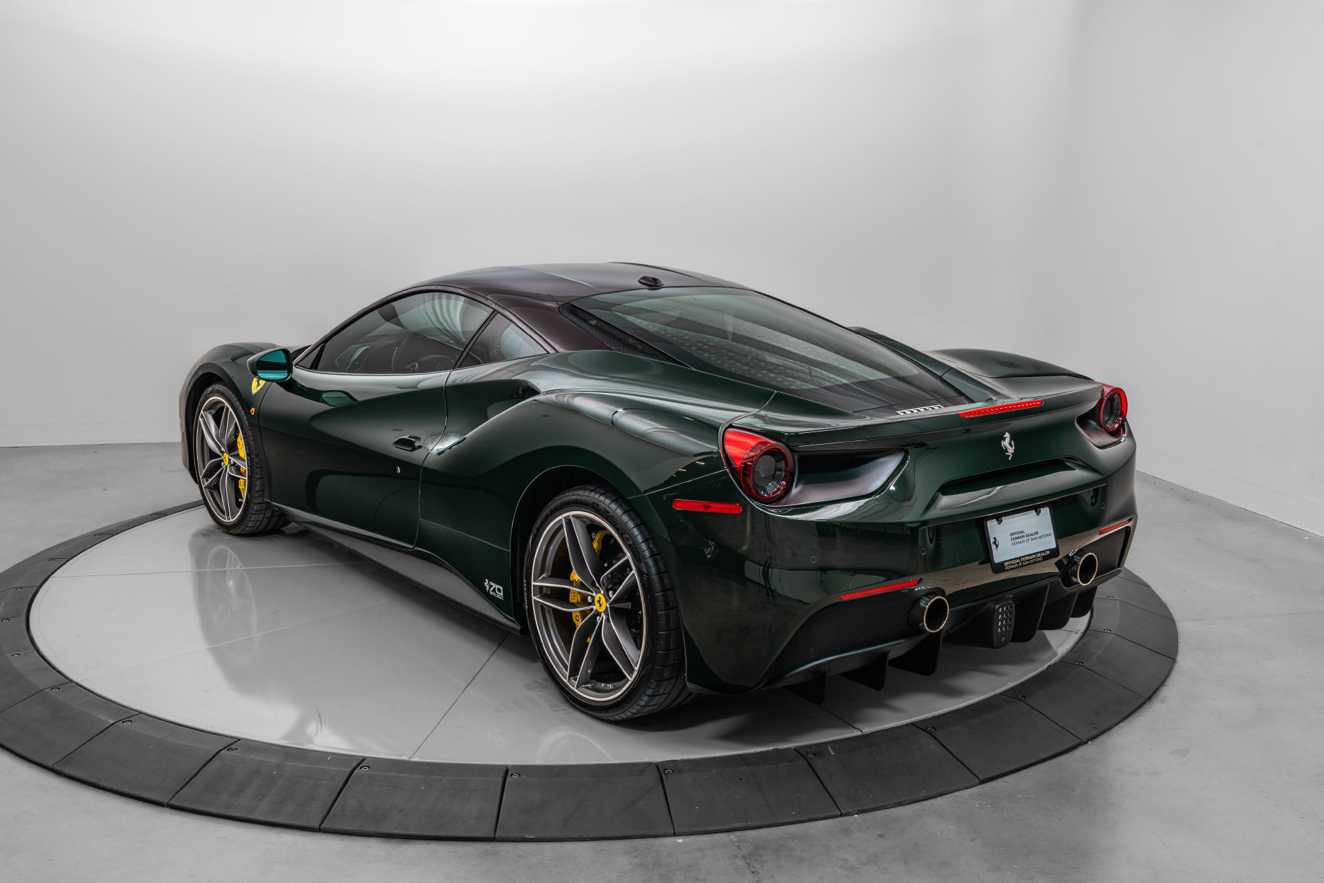 Certified 2018 Ferrari 488 GTB RWD image 13