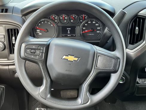 Used 2025 Chevrolet Silverado 1500 Custom image 11