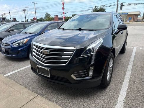 Used 2018 Cadillac XT5 AWD image 2