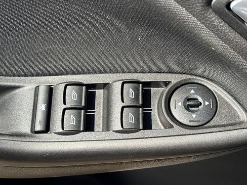 Used 2018 Ford Focus SEL image 6