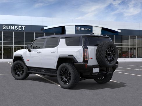 New 2026 GMC Hummer EV SUV w/ LPO, Sport Package AWD/4WD image 3