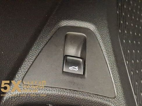 Used 2019 Volkswagen Jetta SE image 31