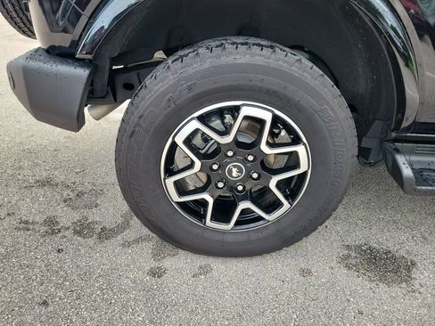 Used 2025 Ford Bronco Outer Banks AWD/4WD image 30