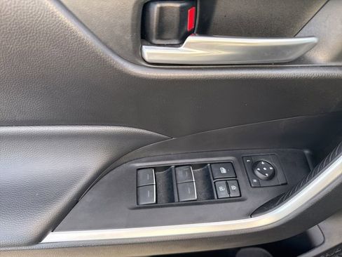 Used 2023 Toyota RAV4 AWD Hybrid image 17