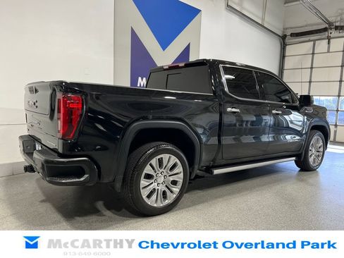 Used 2022 GMC Sierra 1500 Denali w/ Denali Premium Package AWD/4WD image 5