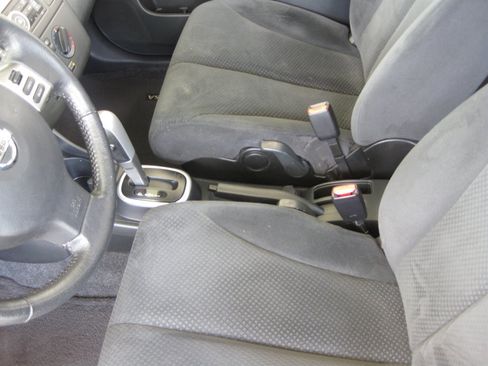 Used 2012 Nissan Versa 1.8 S w/ Special Edition Pkg FWD image 21