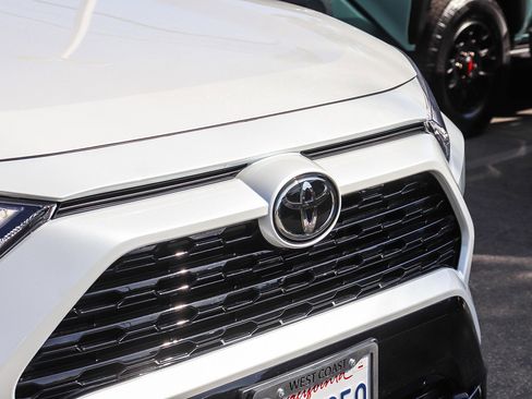 Certified 2025 Toyota RAV4 SE image 6