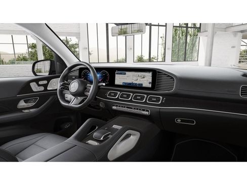 New 2026 Mercedes-Benz GLS 450 4MATIC image 6