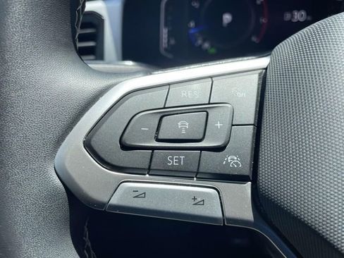 Used 2023 Volkswagen Atlas SEL AWD/4WD image 21
