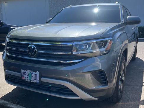 Used 2023 Volkswagen Atlas Cross Sport SE AWD/4WD image 1