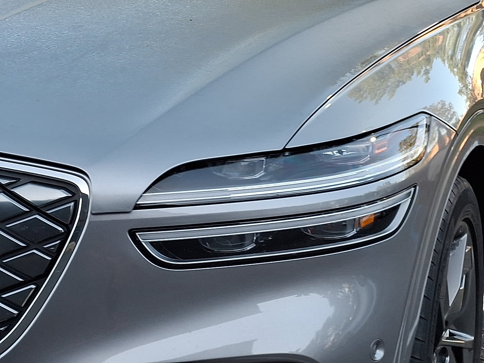 Certified 2023 Genesis Electrified GV70 w/ Prestige Package AWD/4WD image 7