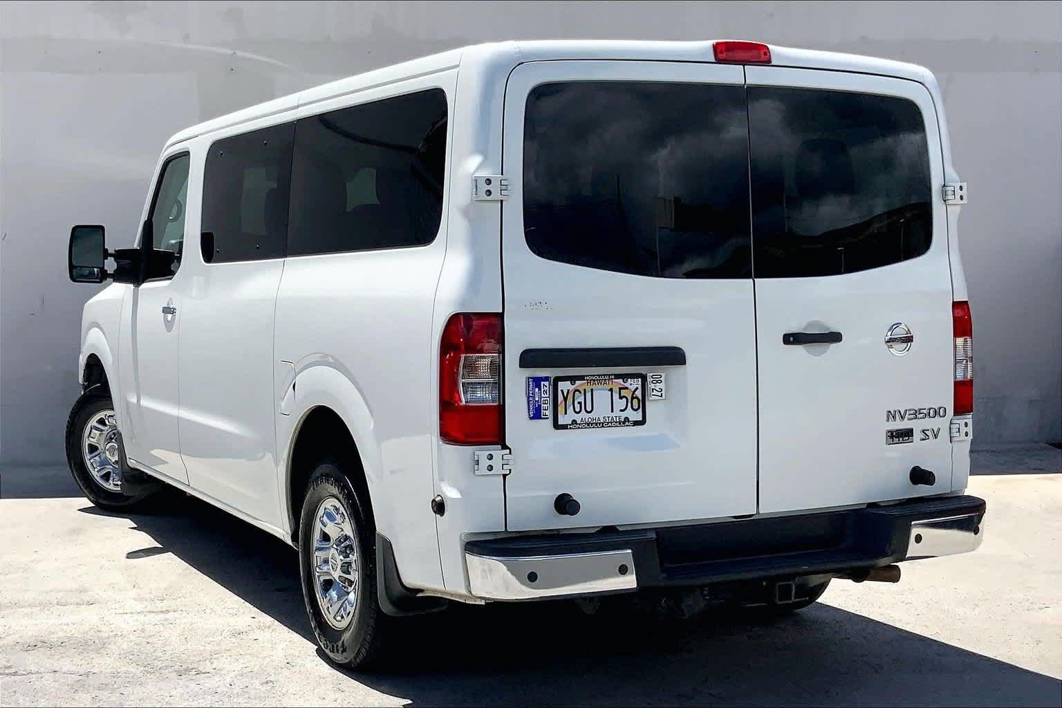 Used 2016 Nissan NV 3500 SV RWD image 4