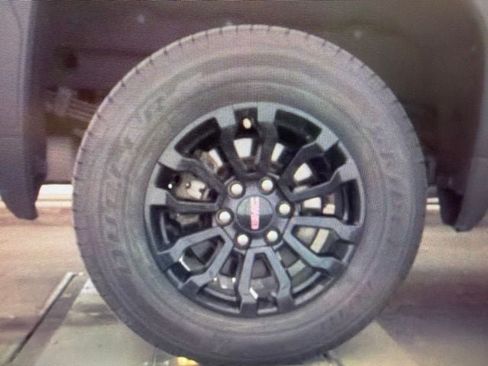 Used 2022 GMC Sierra 1500 AT4X AWD/4WD image 9
